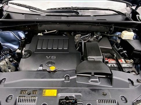 Used 2014 Toyota Highlander LE image 25