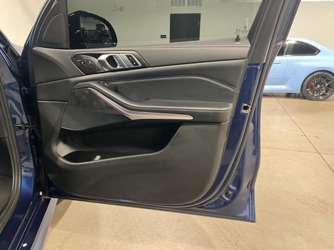 Used 2022 BMW X5 xDrive45e w/ M Sport Package image 45