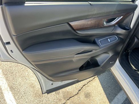 Certified 2023 Subaru Ascent Touring w/ Popular Package #2A image 21