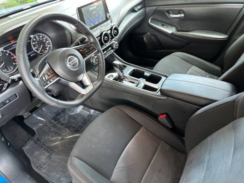 Used 2023 Nissan Sentra SR FWD image 9