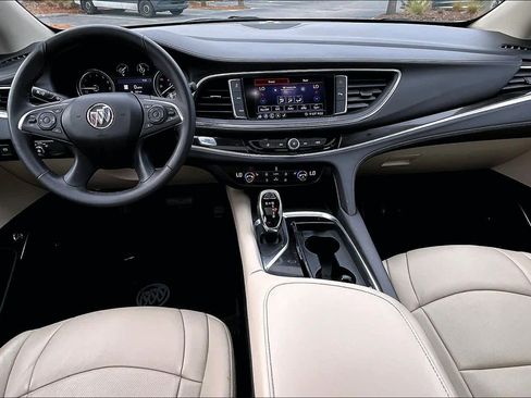 Used 2020 Buick Enclave Essence w/ Sound and Sites Package image 15