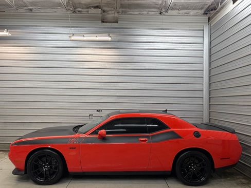 Used 2021 Dodge Challenger R/T Scat Pack w/ T/A Package RWD image 10