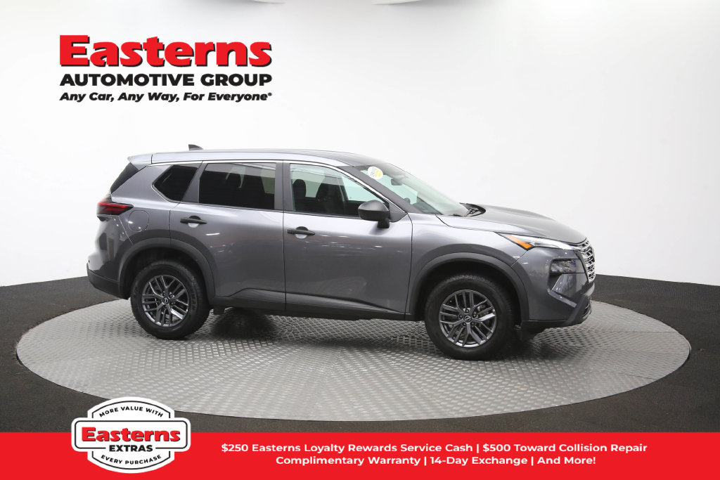 Used 2024 Nissan Rogue S AWD/4WD image 45