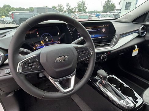 New 2026 Chevrolet Trax LT w/ Driver Confidence Package FWD image 20