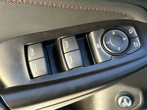 Used 2023 Chevrolet TrailBlazer RS w/ Sun and Liftgate Package image 24