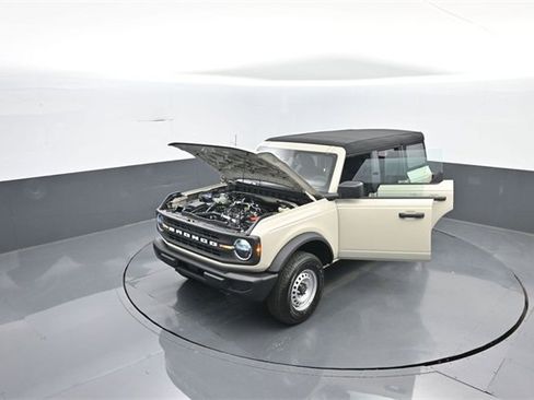 New 2025 Ford Bronco 4-Door image 35