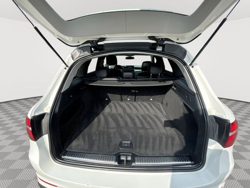 Used 2017 Mercedes-Benz GLC 300 4MATIC w/ Premium 2 Package image 22
