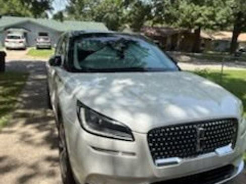 Used 2021 Lincoln Corsair Reserve FWD image 1
