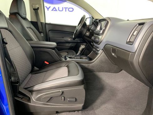 Used 2019 Chevrolet Colorado Z71 AWD/4WD image 39