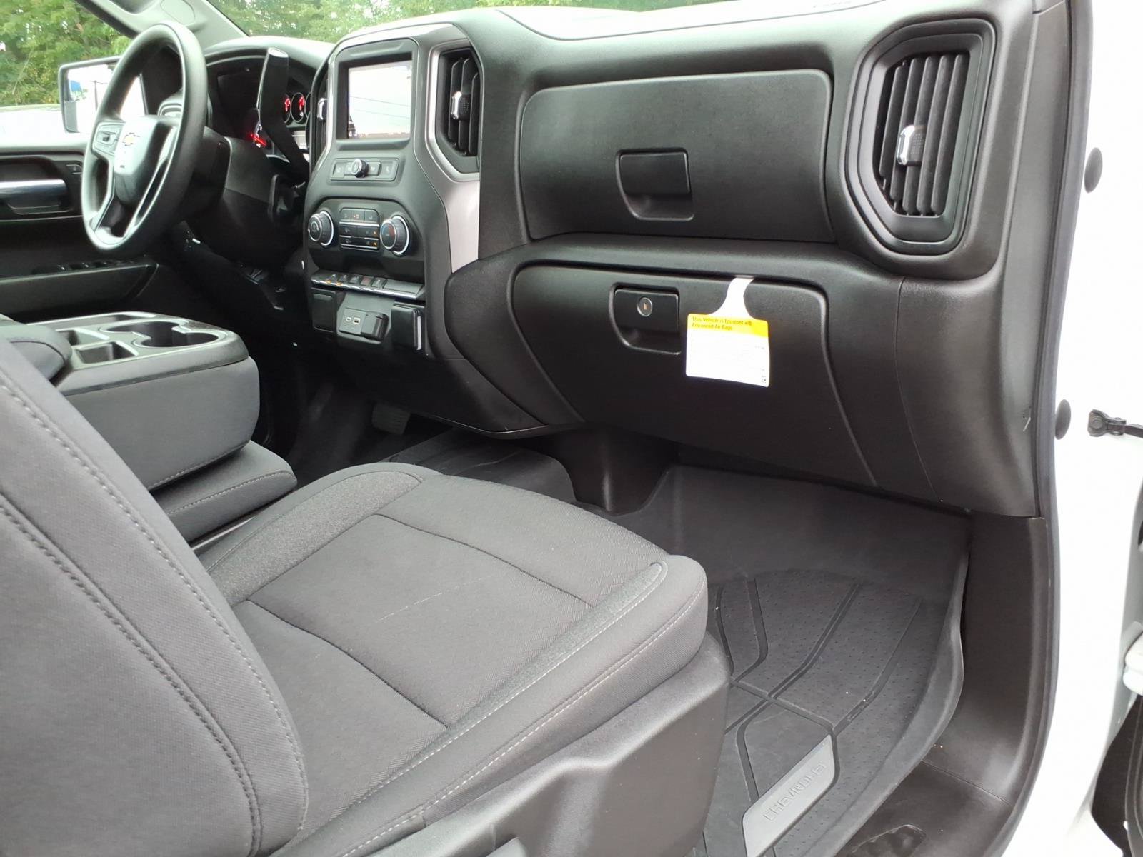Certified 2023 Chevrolet Silverado 1500 Custom AWD/4WD image 9