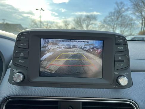 Used 2019 Hyundai Kona Limited w/ Cargo Package image 28