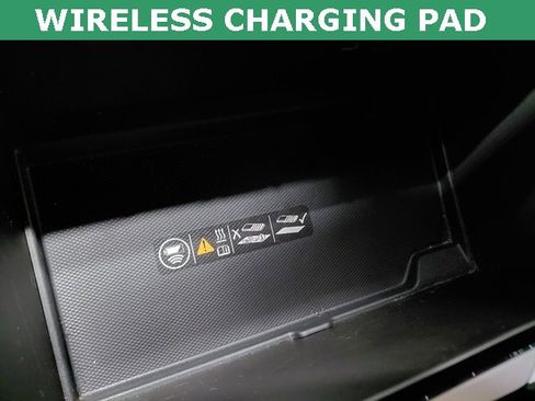 Used 2025 GMC Yukon AT4 w/ LPO, Floor Liner Package image 12