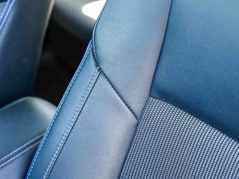 Used 2017 Toyota Corolla SE w/ SE Premium Package image 20