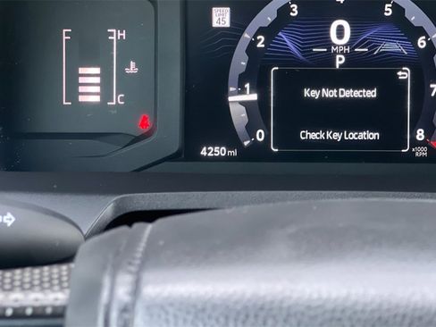 Certified 2025 Toyota Tacoma SR5 image 30