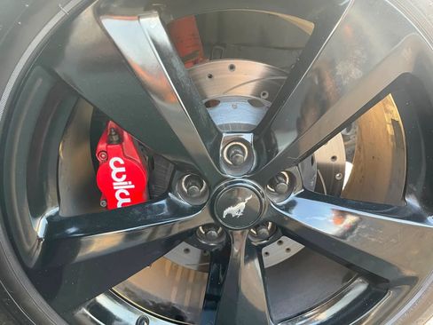 Used 2009 Ford Mustang GT Premium RWD image 22
