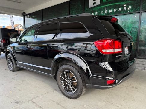 Used 2019 Dodge Journey SE w/ Premium Group image 6