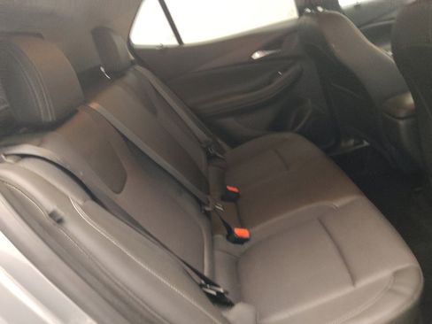 Used 2024 Buick Encore GX Preferred FWD image 19