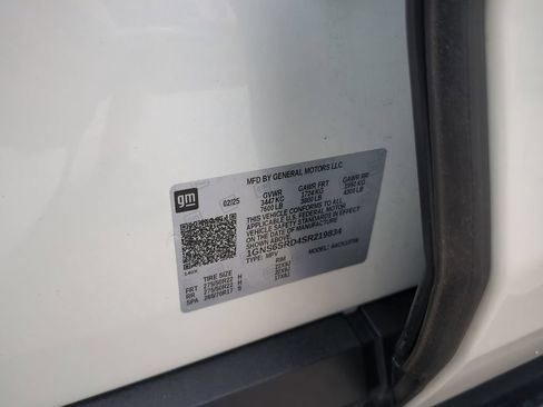 Used 2025 Chevrolet Tahoe Premier AWD/4WD image 41
