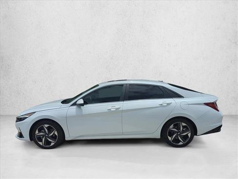 Used 2021 Hyundai Elantra Limited FWD image 8
