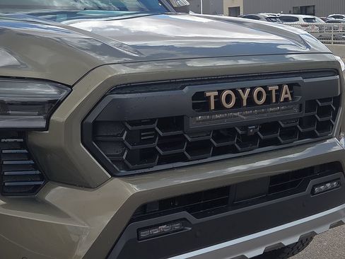 New 2026 Toyota Tacoma 4x4 Double Cab Hybrid image 7