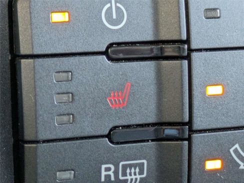 Used 2019 Ford F250 XLT w/ XLT Premium Package image 25