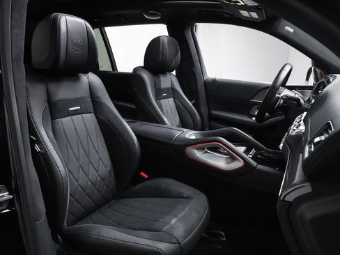 Certified 2025 Mercedes-Benz GLS 63 AMG 4MATIC image 10
