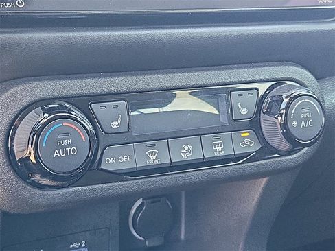 Used 2023 Nissan Kicks SR w/ SR Premium Package image 20