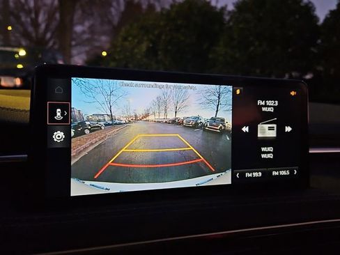 Used 2025 Genesis G70 2.5T image 24