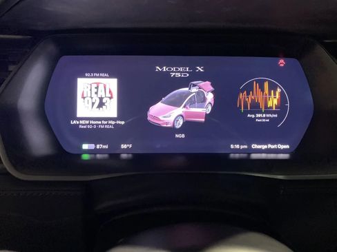 Used 2018 Tesla Model X 75D image 13