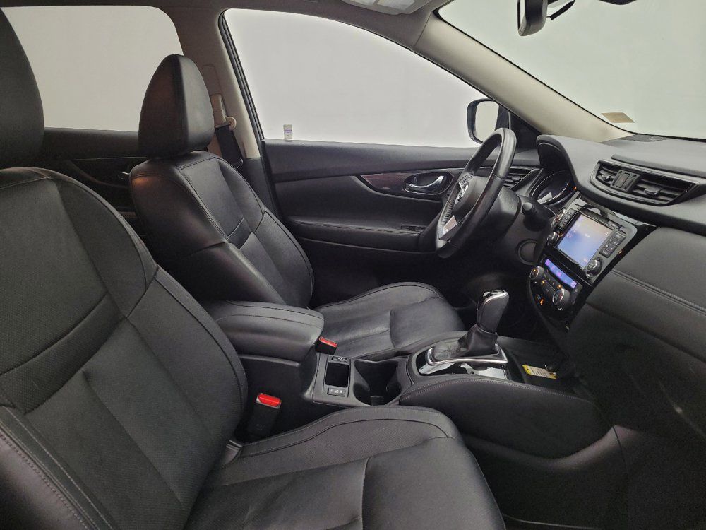 Used 2017 Nissan Rogue SL AWD/4WD image 21
