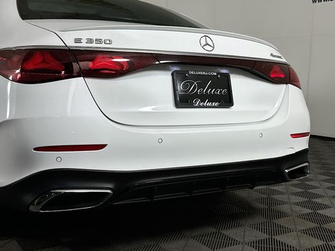 Used 2024 Mercedes-Benz E 350 4MATIC Sedan w/ Airmatic Package image 24