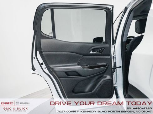 Used 2023 GMC Acadia AT4 w/ Preferred Package image 13