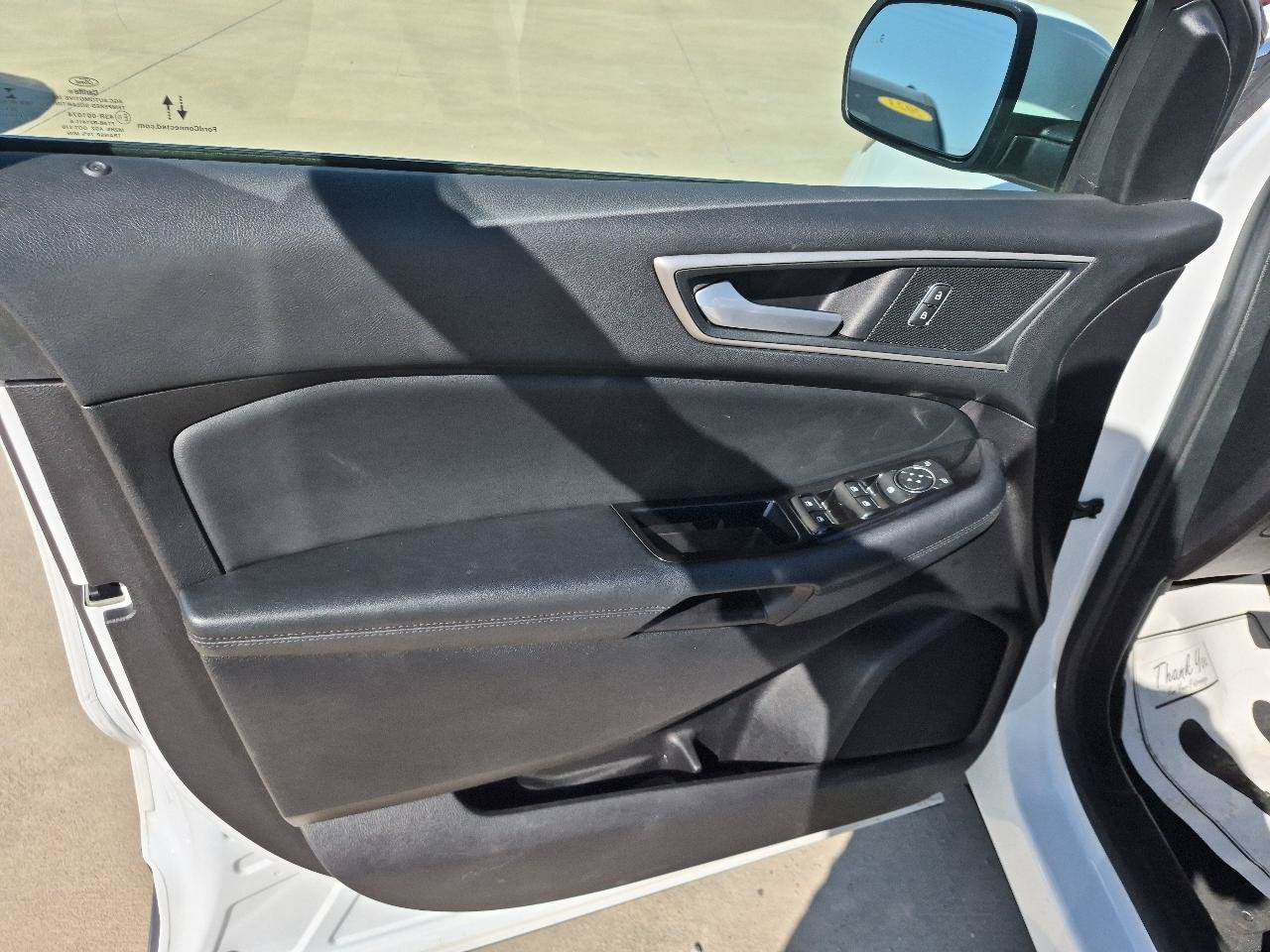 Used 2020 Ford Edge SEL AWD/4WD image 14