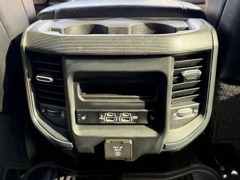 Used 2019 RAM 2500 Limited image 17