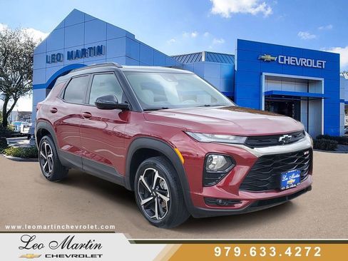 Used 2023 Chevrolet TrailBlazer RS AWD/4WD image 2