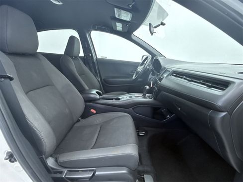 Used 2021 Honda HR-V Sport image 15