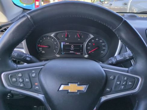 Used 2018 Chevrolet Equinox Premier image 31