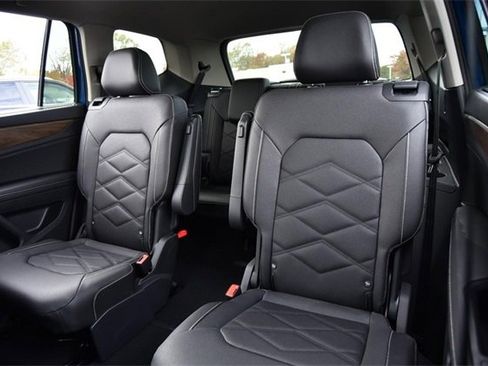 New 2026 Volkswagen Atlas SE image 22