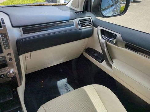 Used 2020 Lexus GX 460 Premium AWD/4WD image 15