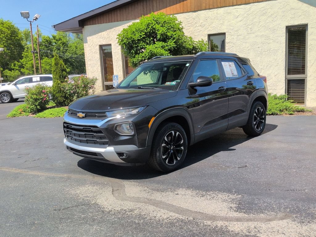 Used 2022 Chevrolet TrailBlazer LT AWD/4WD image 2