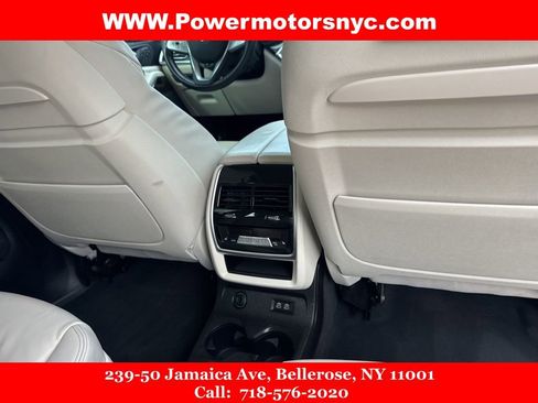 Used 2019 BMW X7 xDrive50i w/ Premium Package image 19