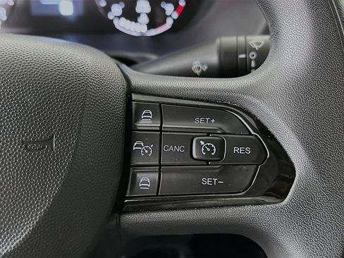 Used 2025 RAM ProMaster 2500 w/ Convenience Group image 17