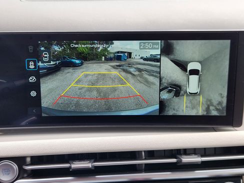 Certified 2025 Hyundai Tucson Limited AWD/4WD image 14