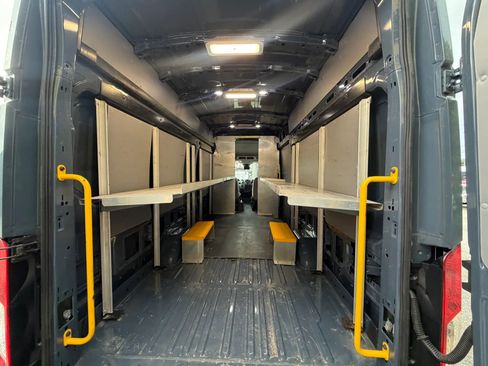 Used 2019 Ford Transit 250 148 High Roof Extended RWD image 5