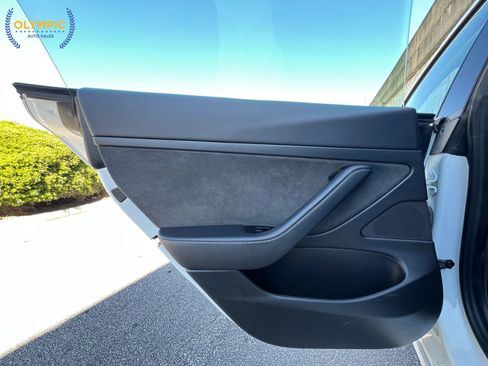 Used 2020 Tesla Model 3 Standard Range RWD image 37