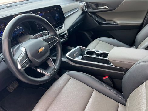 Used 2025 Chevrolet Equinox LT w/ Convenience Package II AWD/4WD image 7