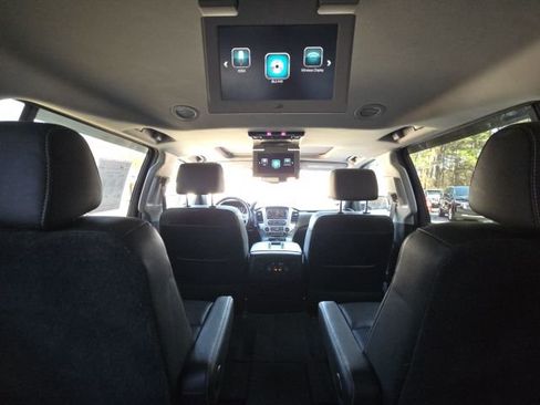 Used 2020 GMC Yukon XL SLT w/ Open Road Package image 21