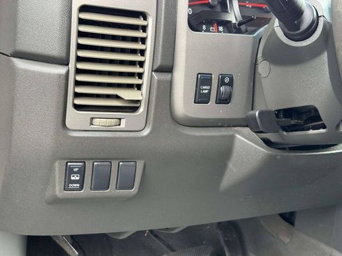 Used 2006 Nissan Titan XE RWD image 9