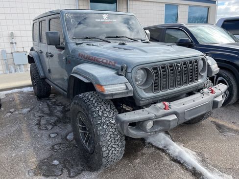 Used 2024 Jeep Wrangler Unlimited Rubicon image 21