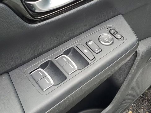 Used 2025 Honda CR-V EX-L image 16